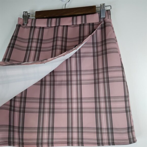 Pretty Little Thing Pink Check Button Skirt Size 8. NWT - Picture 5 of 12